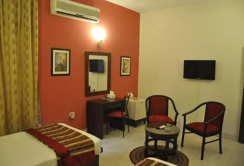 پانسیون Herfa Inn Lahore