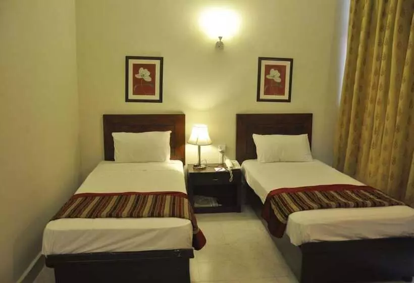 پانسیون Herfa Inn Lahore