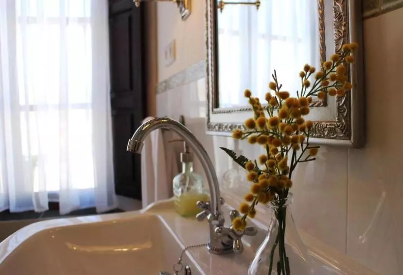 Majatalo La Casa De La Vieja   Alojamiento Rural 3 Y 4 Estrellas