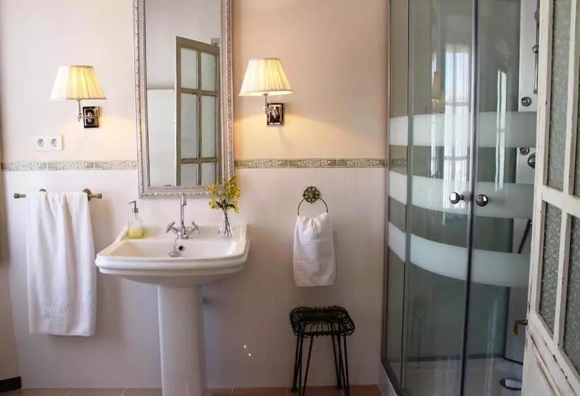 Majatalo La Casa De La Vieja   Alojamiento Rural 3 Y 4 Estrellas