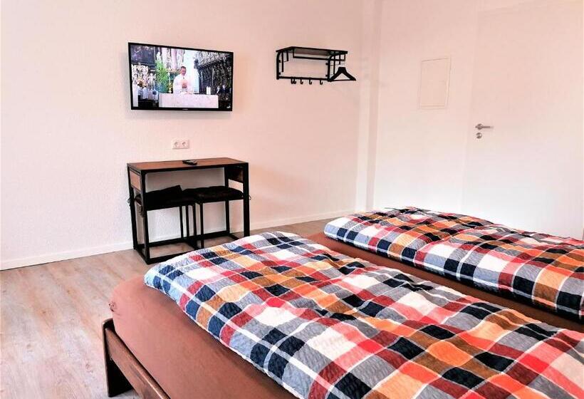 Пансион Speedys Bed & Breakfast