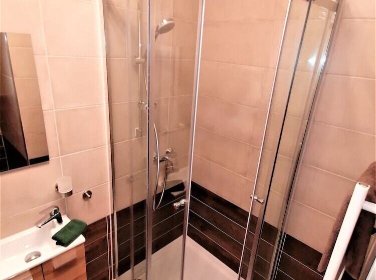 Пансион Speedys Bed & Breakfast