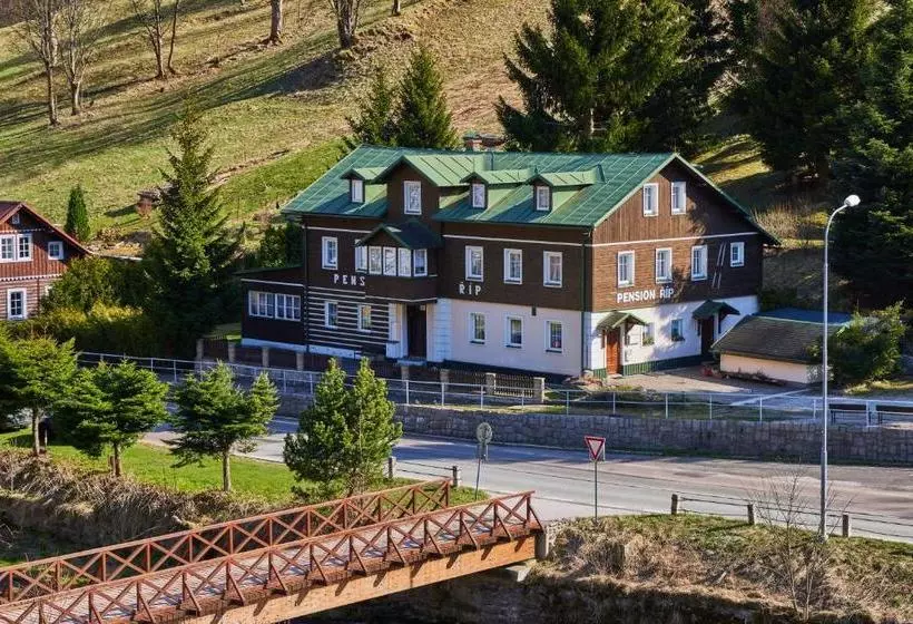 Pension říp