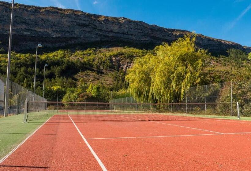 אתר נופש Village Club Les Lavandes   Neaclub