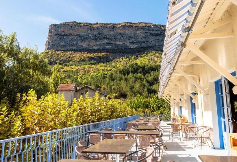 אתר נופש Village Club Les Lavandes   Neaclub