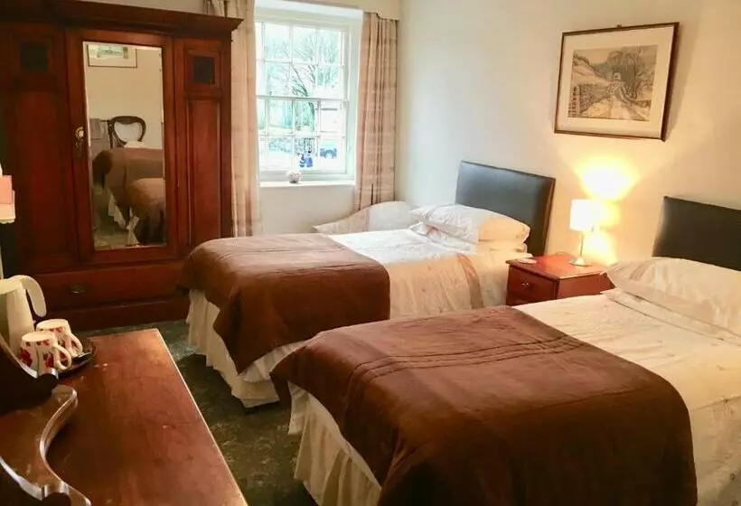 Retkeilymaja The Falcon Inn