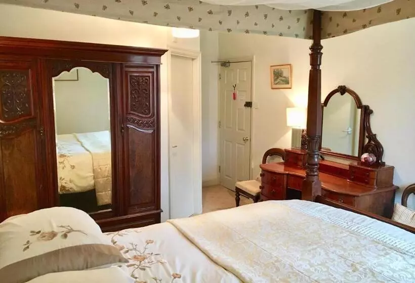 Retkeilymaja The Falcon Inn