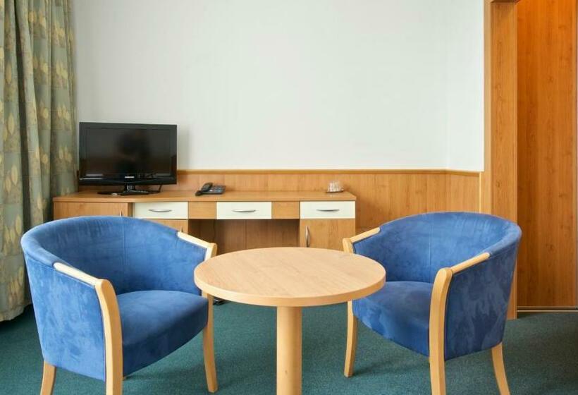 Dependence Hotela Stupka   Golf