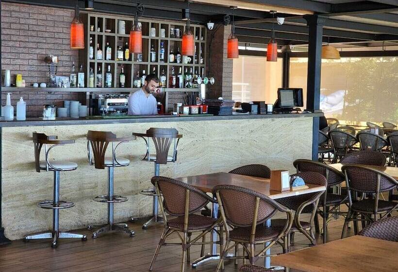 Neptun Palace Kvariati