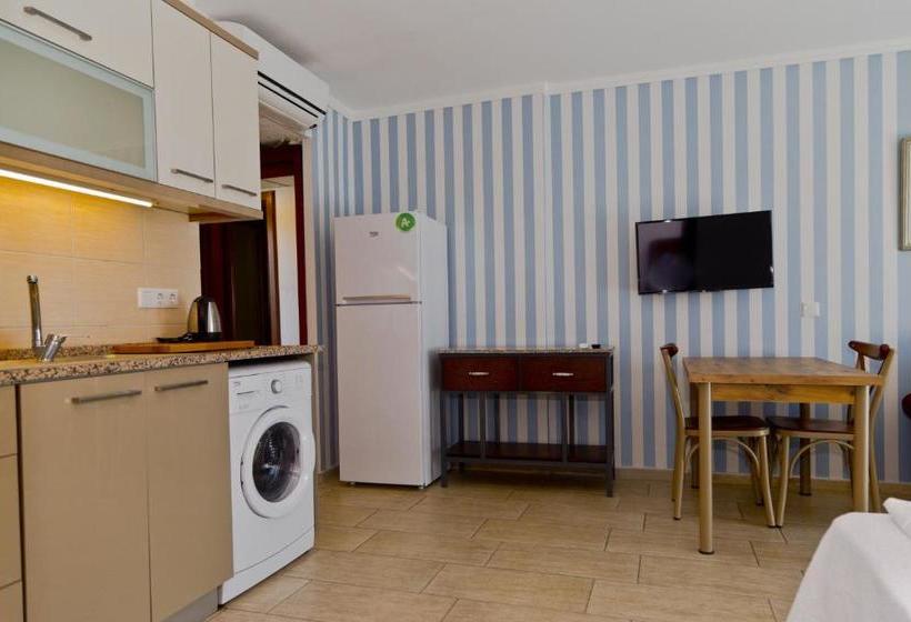 ホテル Bodrum Sofabed