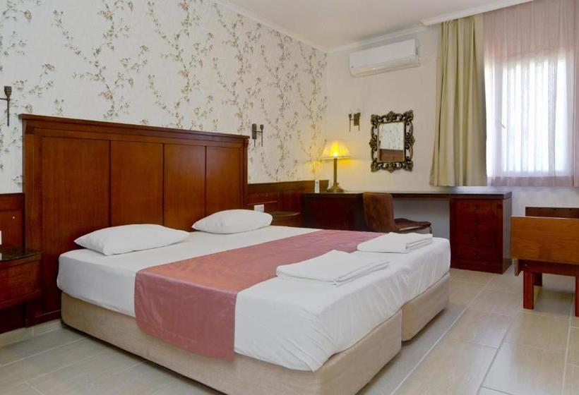 ホテル Bodrum Sofabed