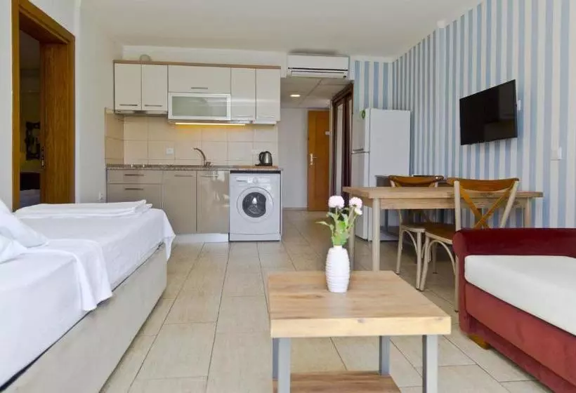 ホテル Bodrum Sofabed