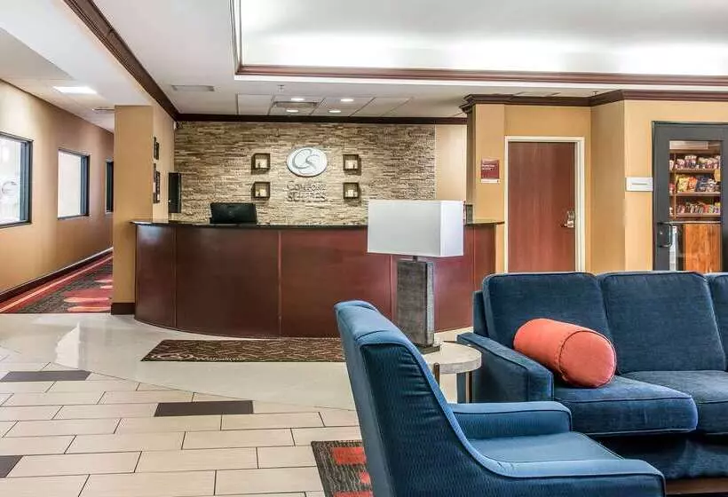 هتل Comfort Suites South Bend Near Casino