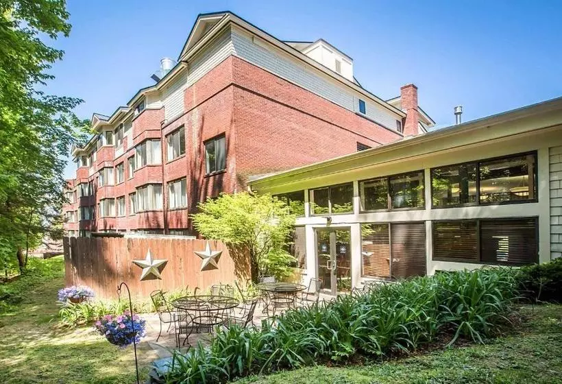 酒店 Comfort Suites South Burlington Near University