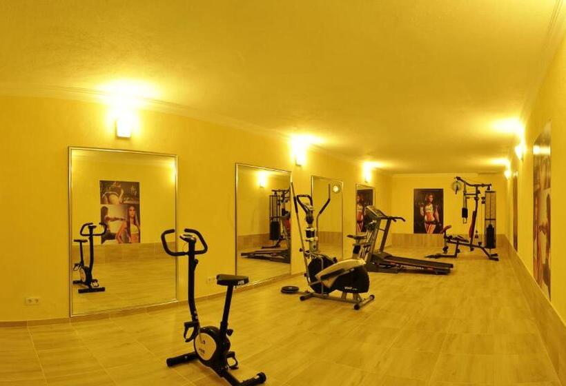 בית מלון כפרי Erkal Resort