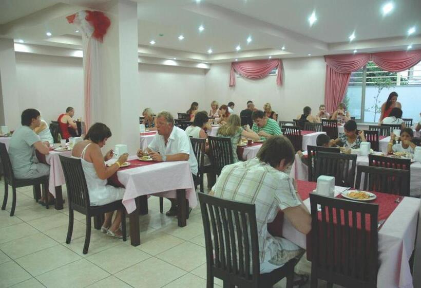 בית מלון כפרי Erkal Resort