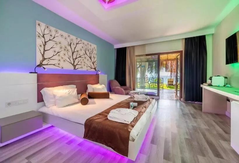 ホテル Flora Garden Beach Club All Inclusive