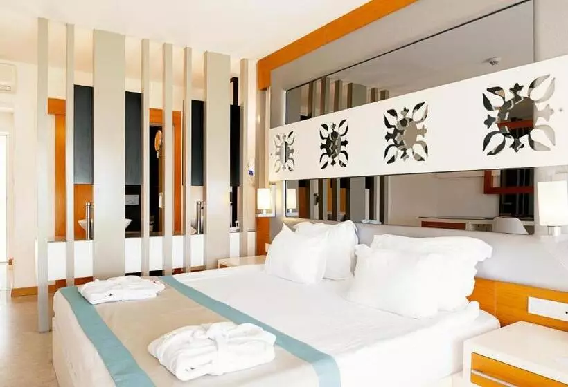 ホテル Flora Garden Beach Club All Inclusive