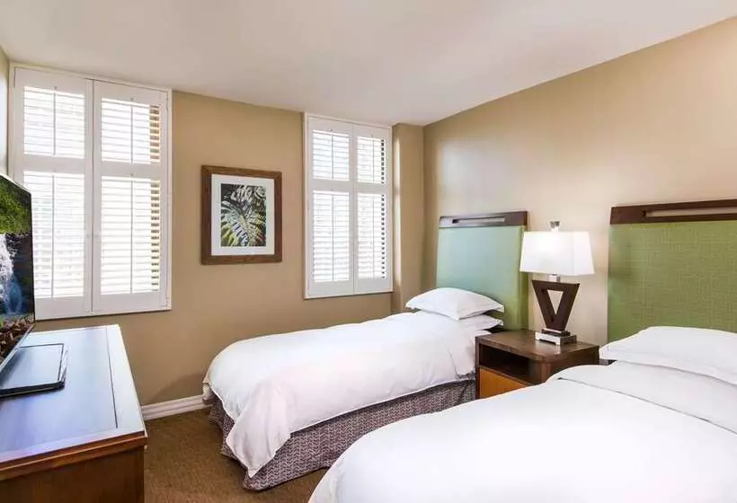 هتل Hilton Grand Vacations Club At Hilton Hawaiian Village