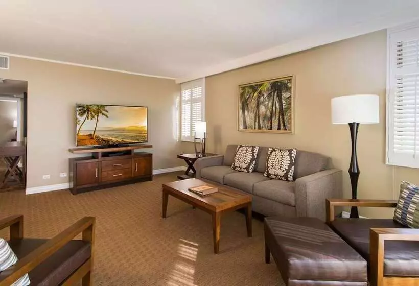 هتل Hilton Grand Vacations Club At Hilton Hawaiian Village