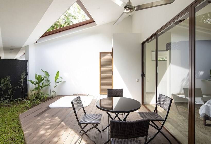 هتل Pumilio Mountain & Ocean