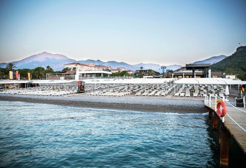 בית מלון כפרי Sailor S Beach Club   All Inclusive