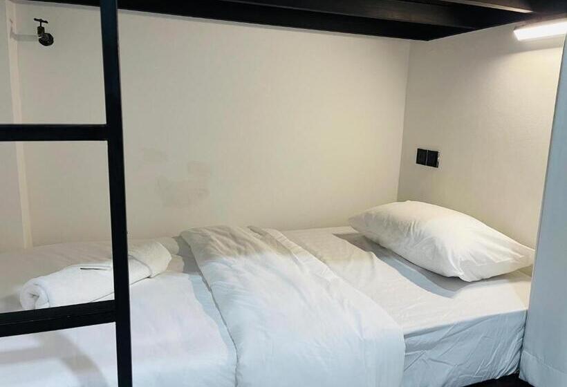 هتل Samui Beach Hostel