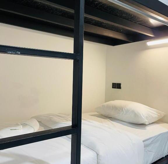 هتل Samui Beach Hostel