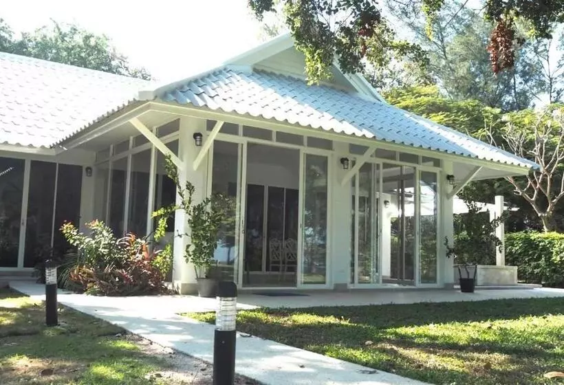 فندق Supatra Hua Hin Resort