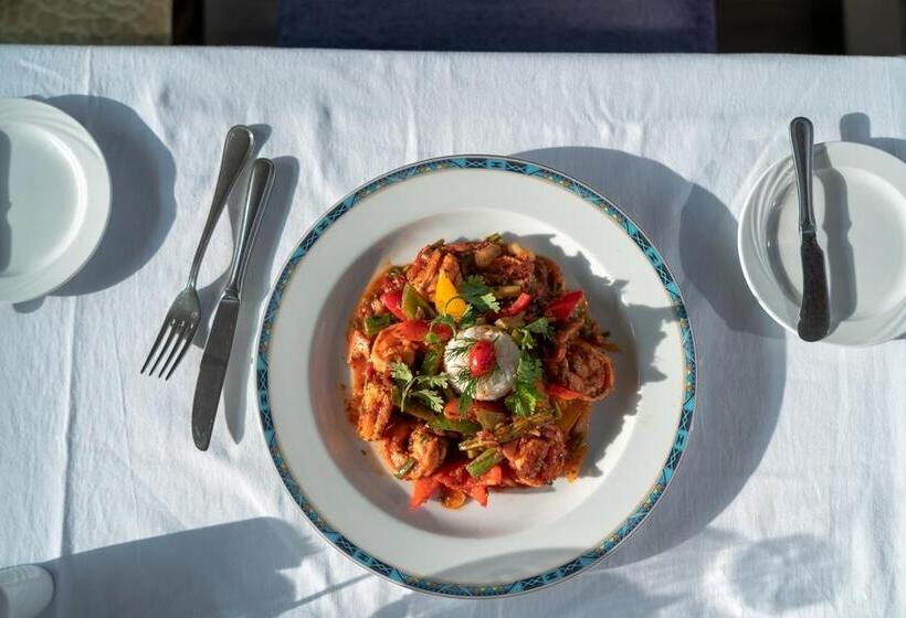 هتل Swiss Inn Pyramids Golf Resort