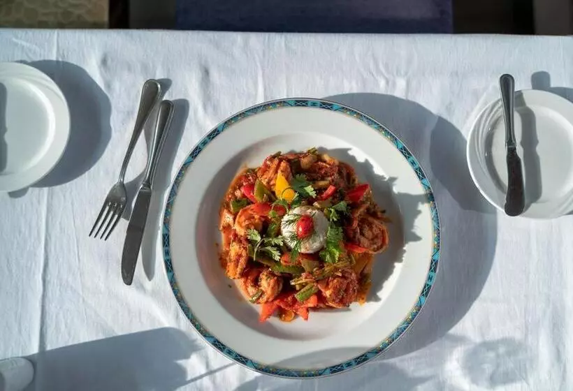 هتل Swiss Inn Pyramids Golf Resort