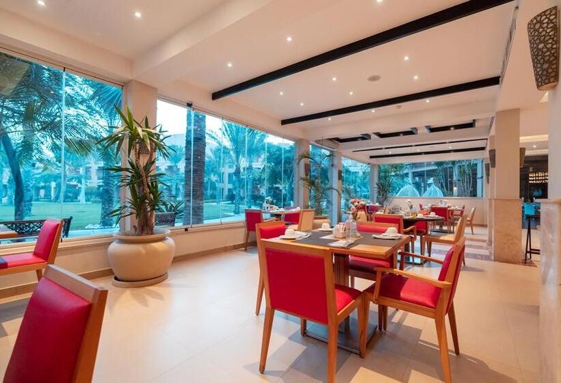 هتل Swiss Inn Pyramids Golf Resort