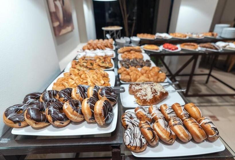 هتل Swiss Inn Pyramids Golf Resort