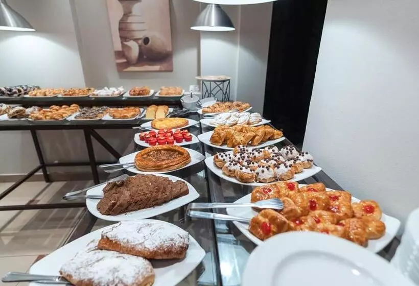 هتل Swiss Inn Pyramids Golf Resort