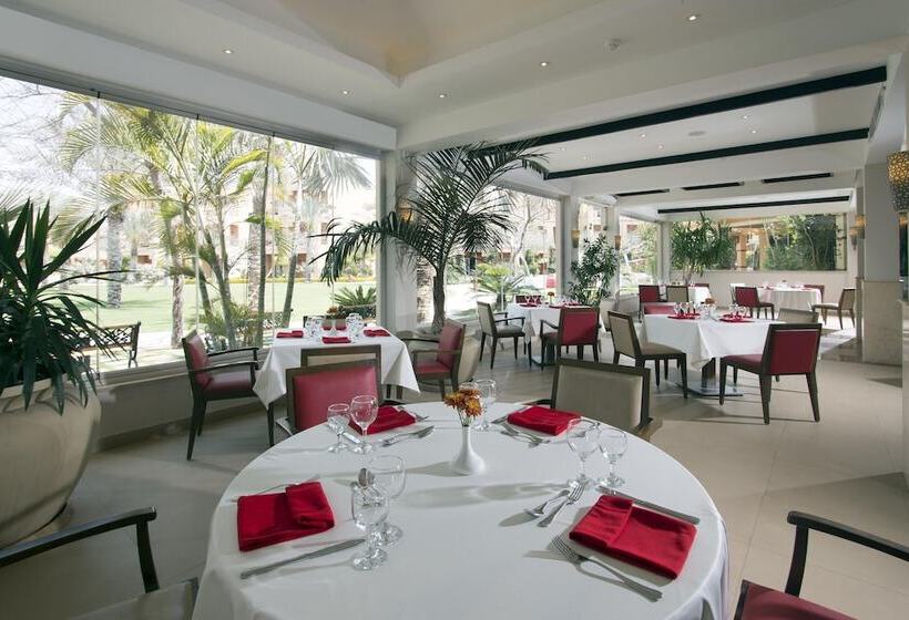 هتل Swiss Inn Pyramids Golf Resort