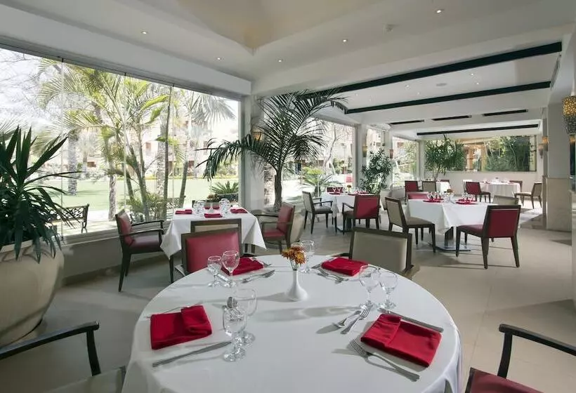 هتل Swiss Inn Pyramids Golf Resort