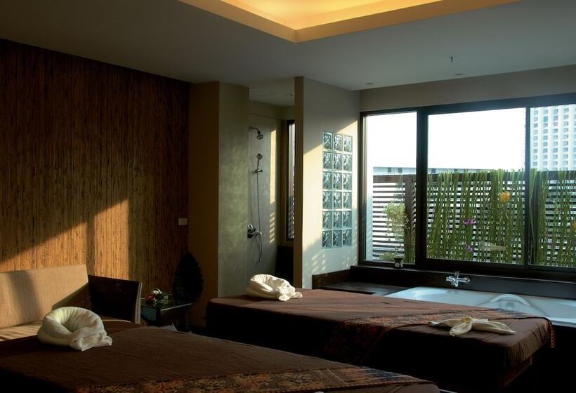 בית מלון כפרי Tara Mantra Chaam Resort