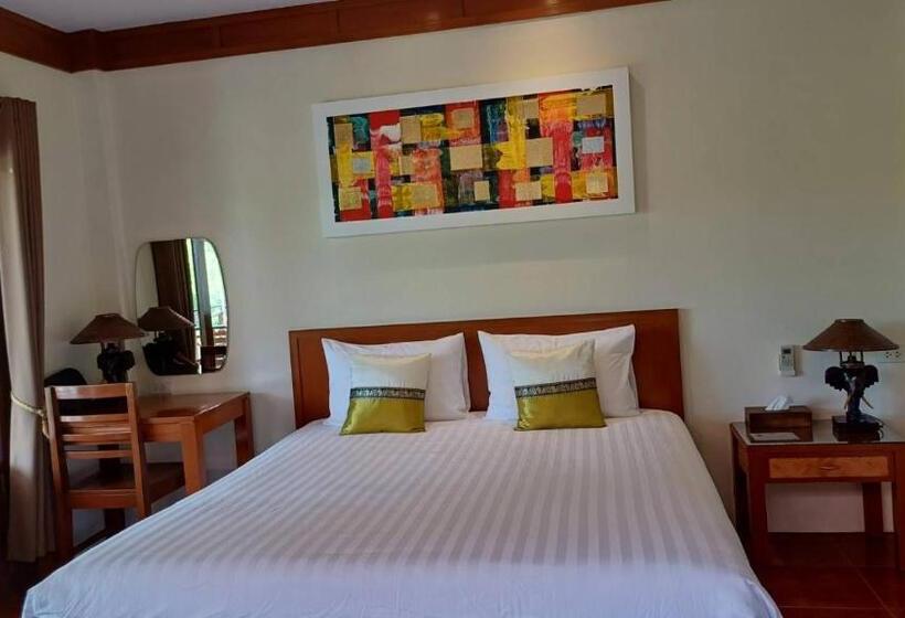 فندق Uthai River Lake Resort