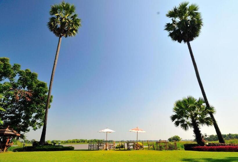 فندق Uthai River Lake Resort