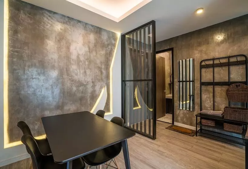 Phi Phi Andaman Legacy Resort