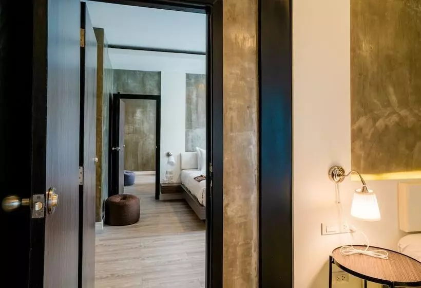 Phi Phi Andaman Legacy Resort