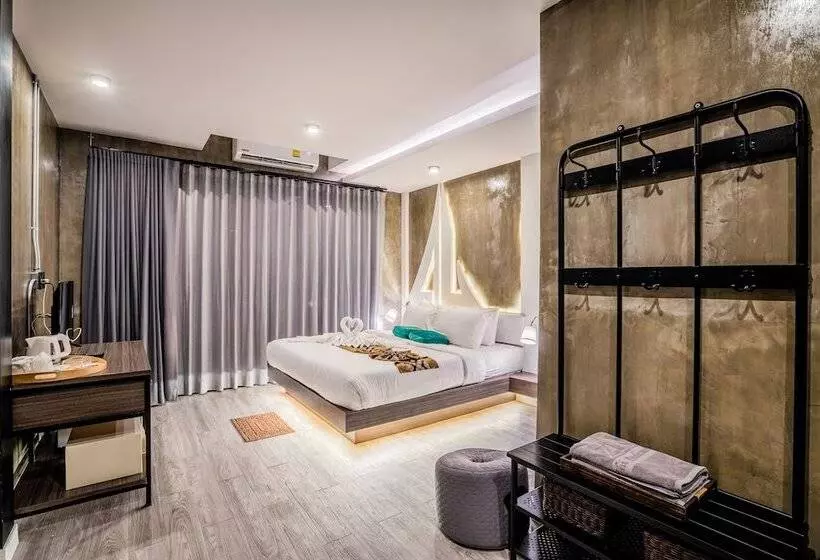 Phi Phi Andaman Legacy Resort