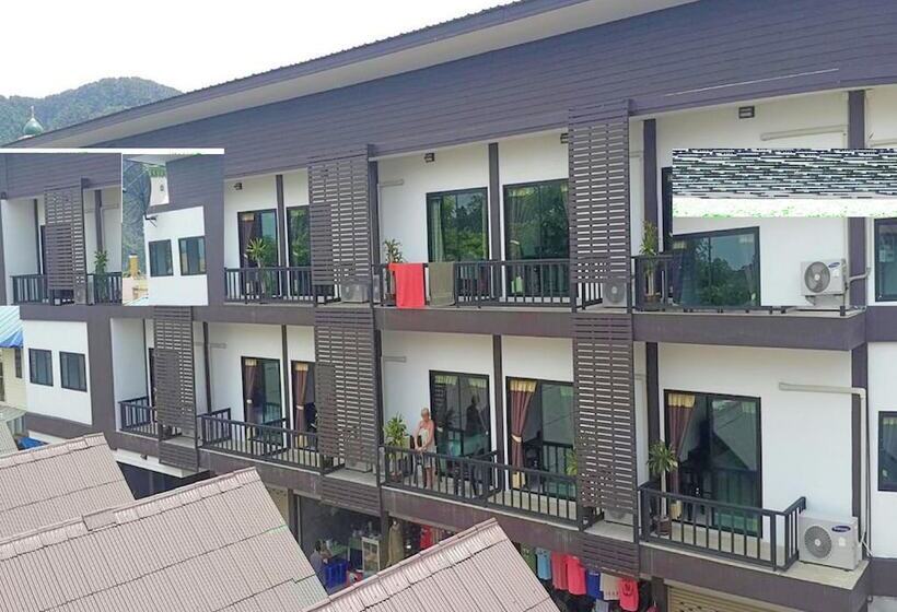 Phi Phi Andaman Legacy Resort