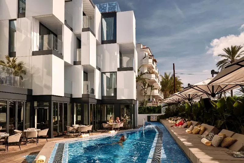 Sir Joan Hotel, Part Of Sircle Collection