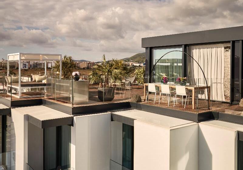 Sir Joan Hotel, Part Of Sircle Collection