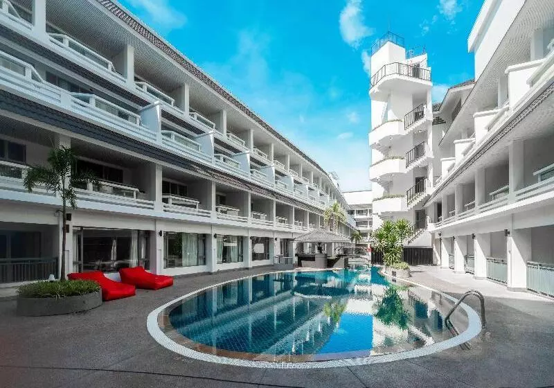 Swissotel Resort Phuket Patong Beach