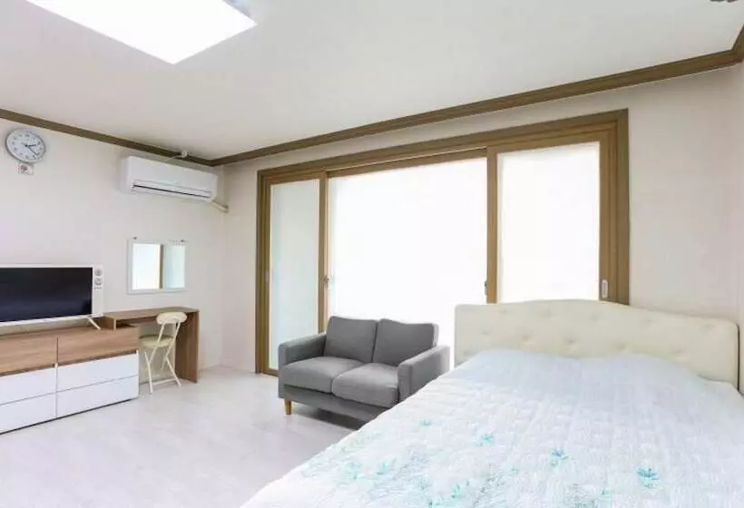 Geojedo Bungu Pension