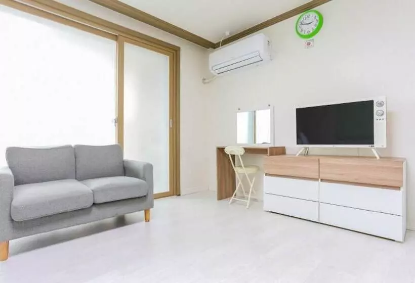 Geojedo Bungu Pension