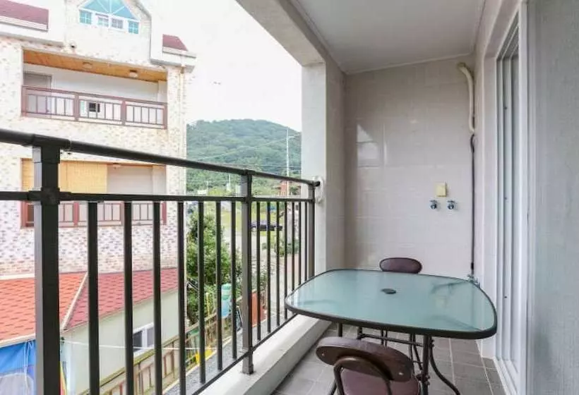 Geojedo Bungu Pension