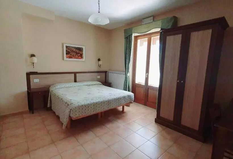 ホテル Albergo Del Sangro